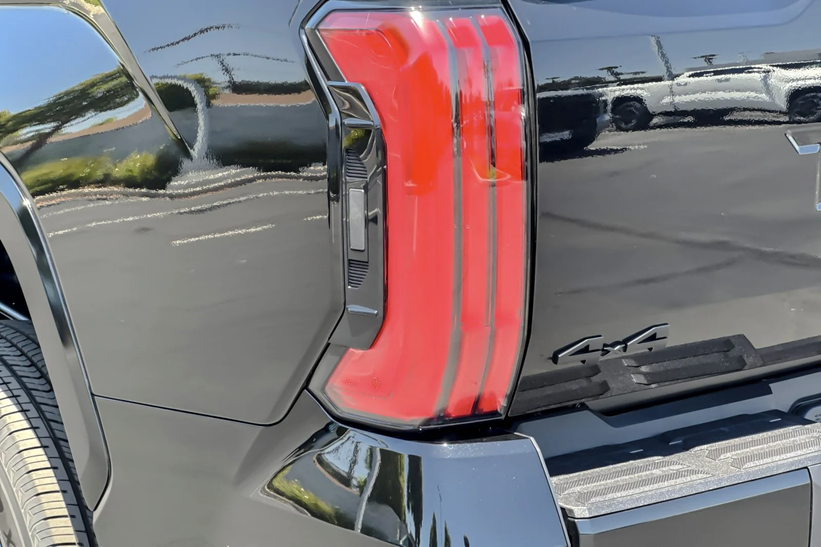 New 2026 Midnight Black Metallic Toyota  Platinum image 25