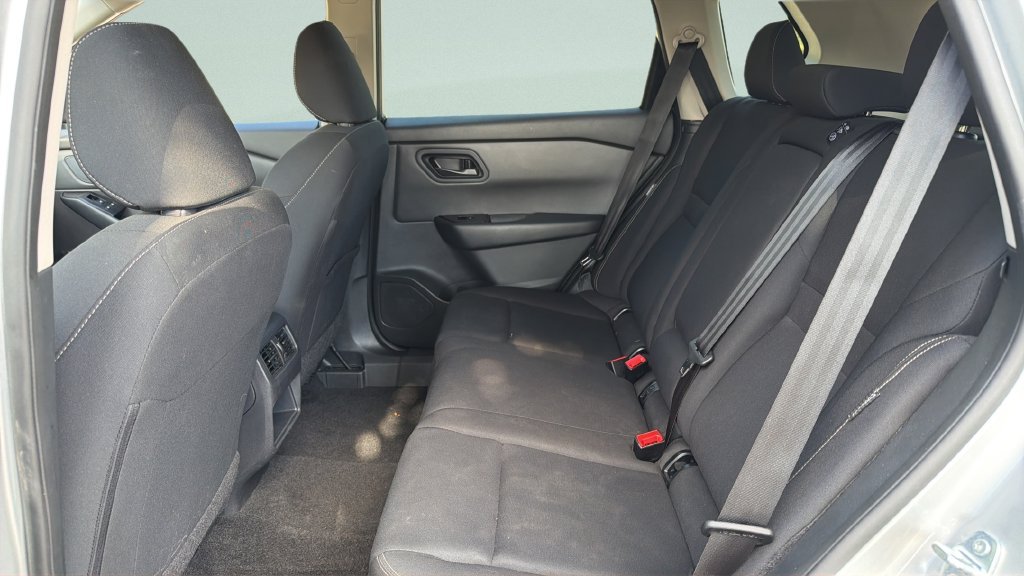 Used 2024 Silver Nissan S image 35