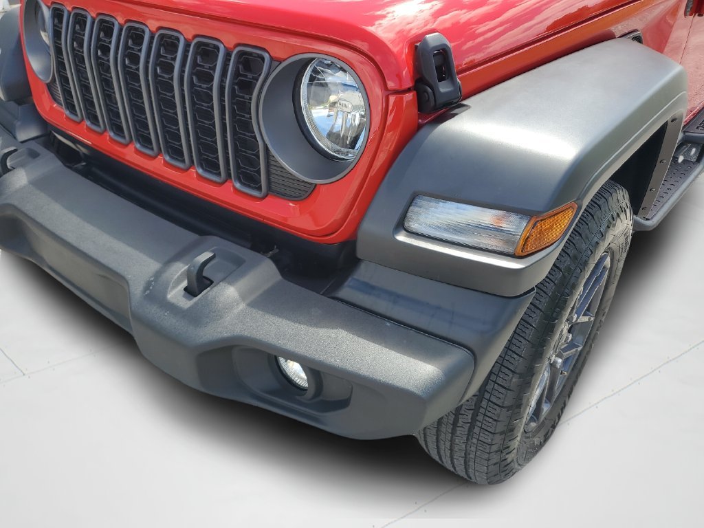 Used 2025 Red Jeep Sport S image 24