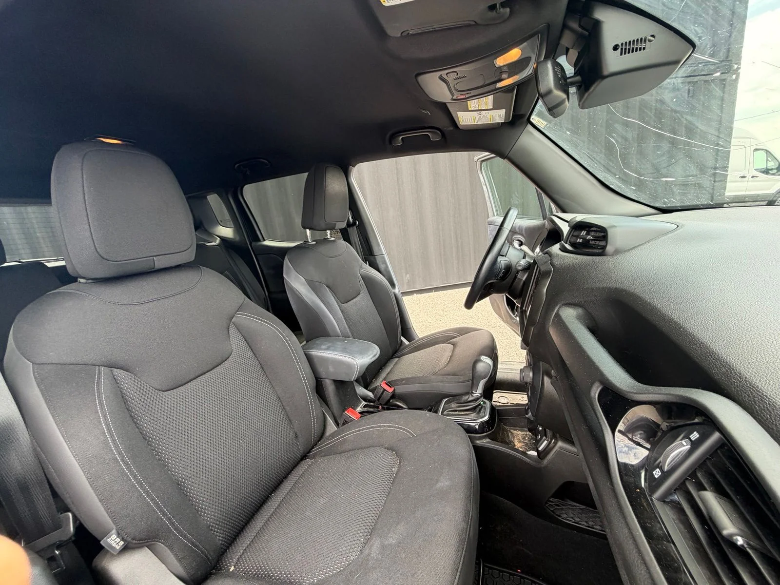 Used 2022 Gray Jeep Altitude image 17