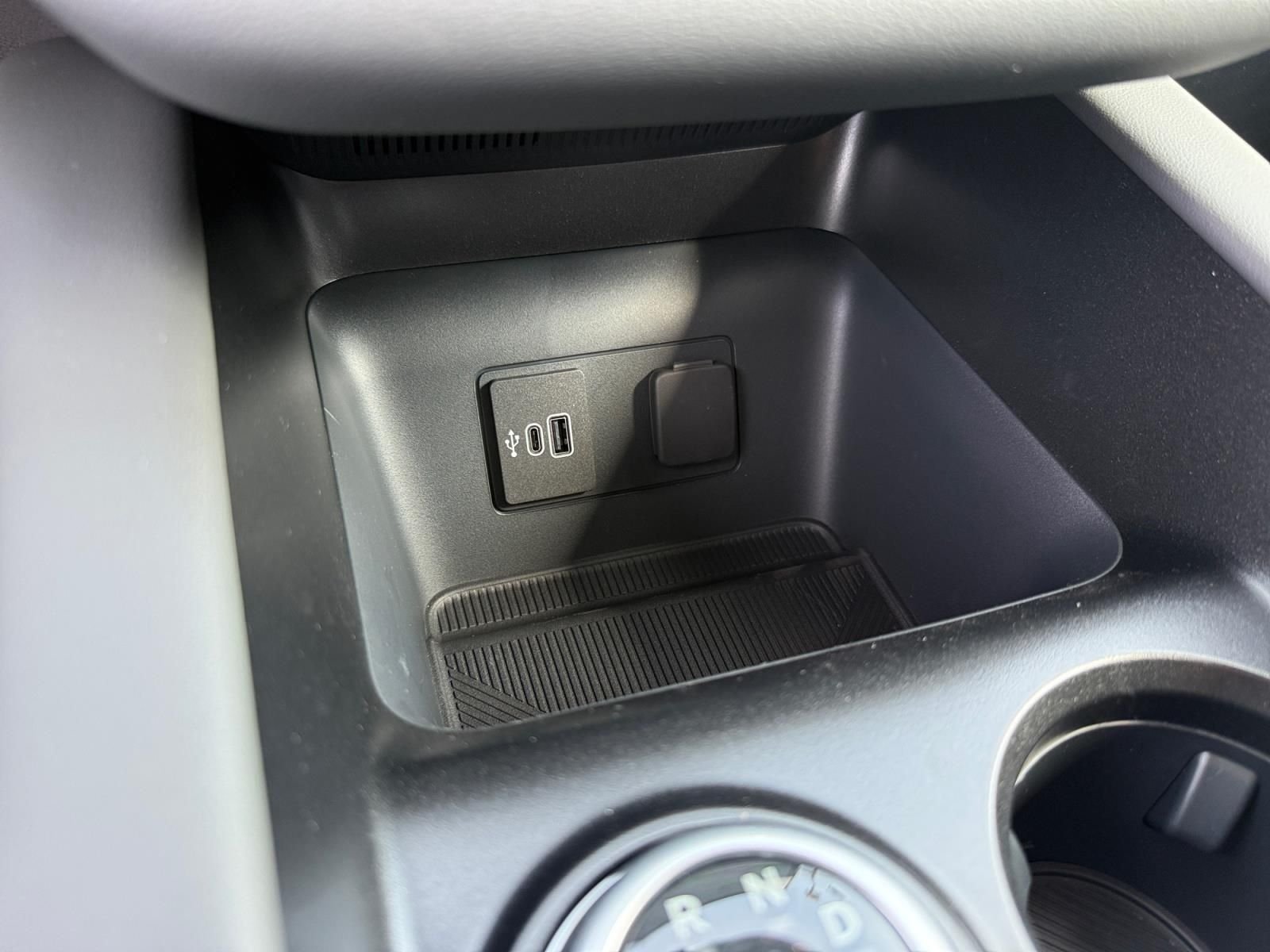 New 2026 Agate Black Metallic Ford Active image 21
