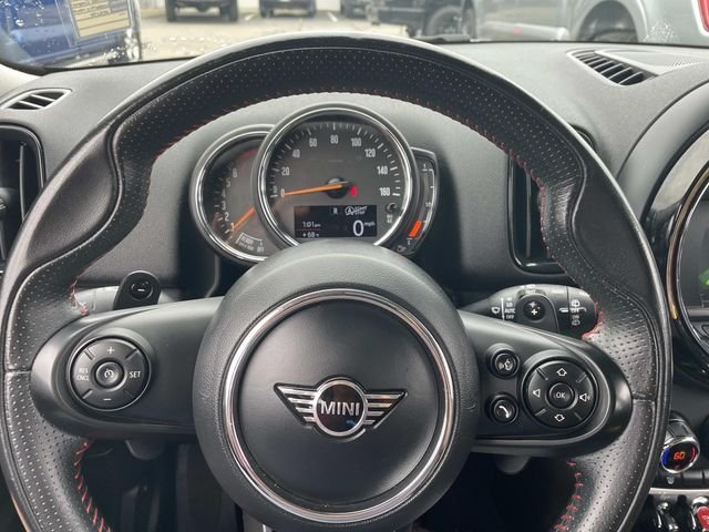 Used 2020 Light White MINI Classic image 33