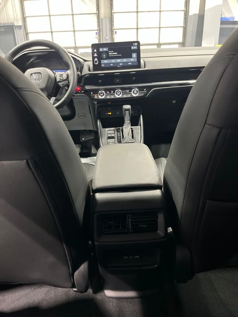 Used 2026 Solar Silver Metallic Honda EX-L image 29
