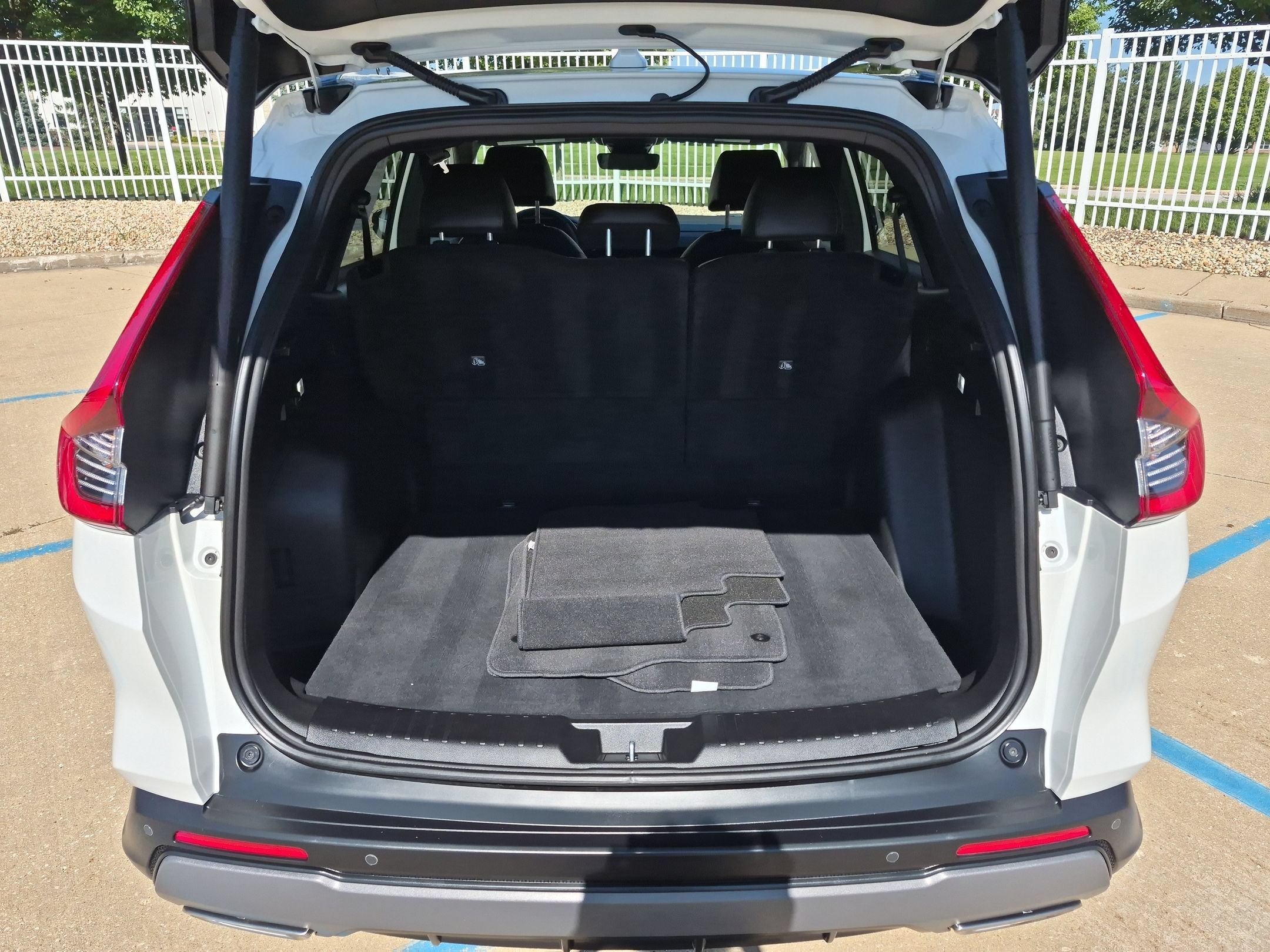 2024 Honda CR-V Sport Touring - Photo 28