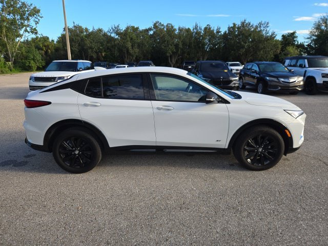 Used 2025 Summit White Buick Sport Touring image 6