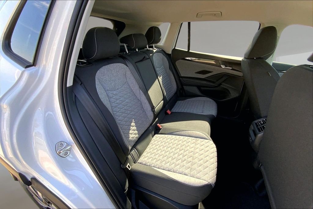 New 2026 Pure White Volkswagen 2.0T S image 10