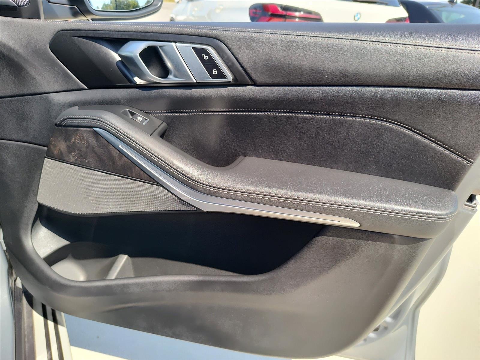 2025 BMW X5 40i - Photo 25