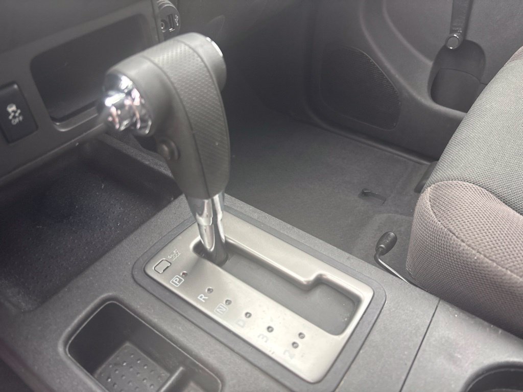 Used 2018 Silver Nissan S image 25