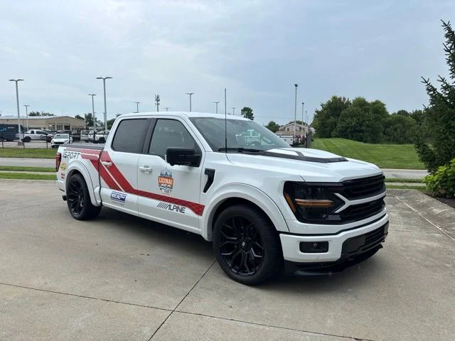 New 2026 Oxford White Ford T-Sport XLT image 33