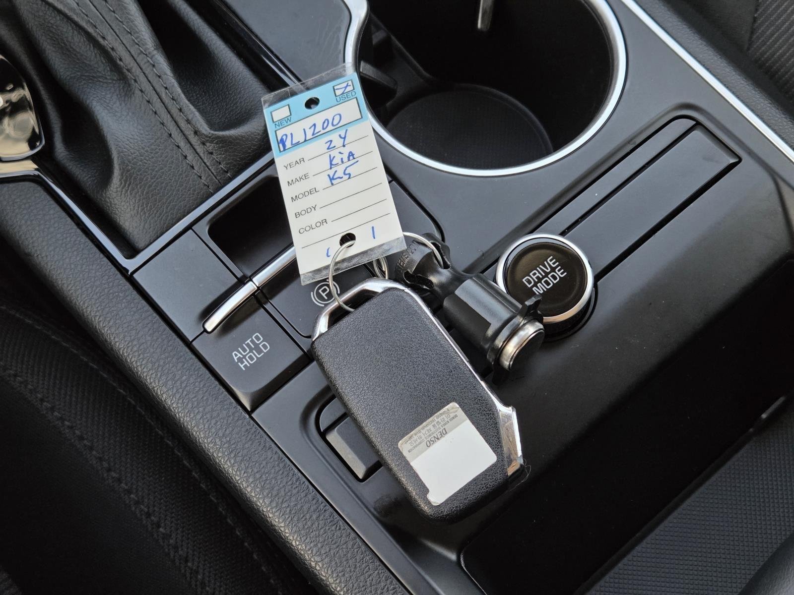 Used 2024 Gravity Gray Kia LXS image 40