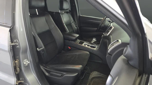 Used 2017 Billet Silver Metallic Jeep Altitude image 24