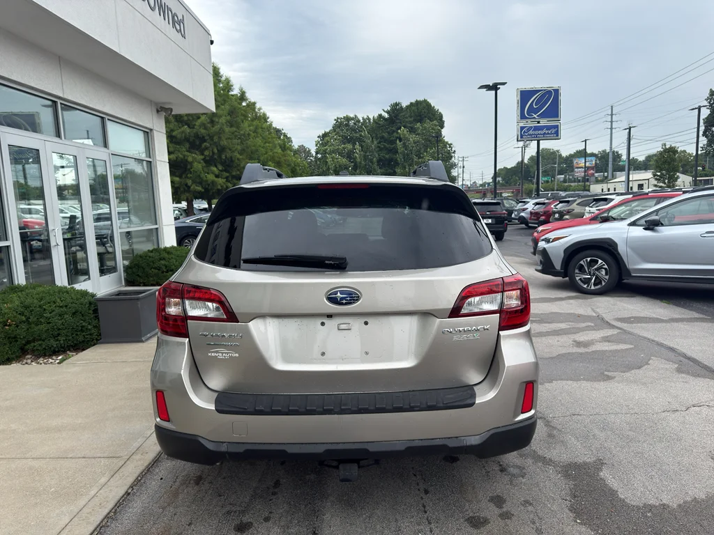 Used 2015 TUNGSTEN METALLIC Subaru 2.5i Limited image 4
