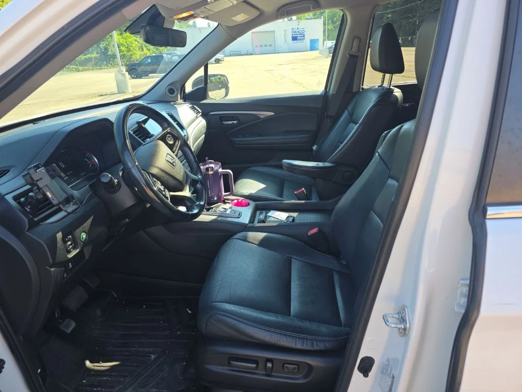 Used 2021 White Honda Special Edition image 8