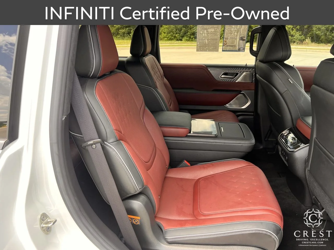 Certified Used 2026 Radiant White Black Obsidian INFINITI AUTOGRAPH image 30