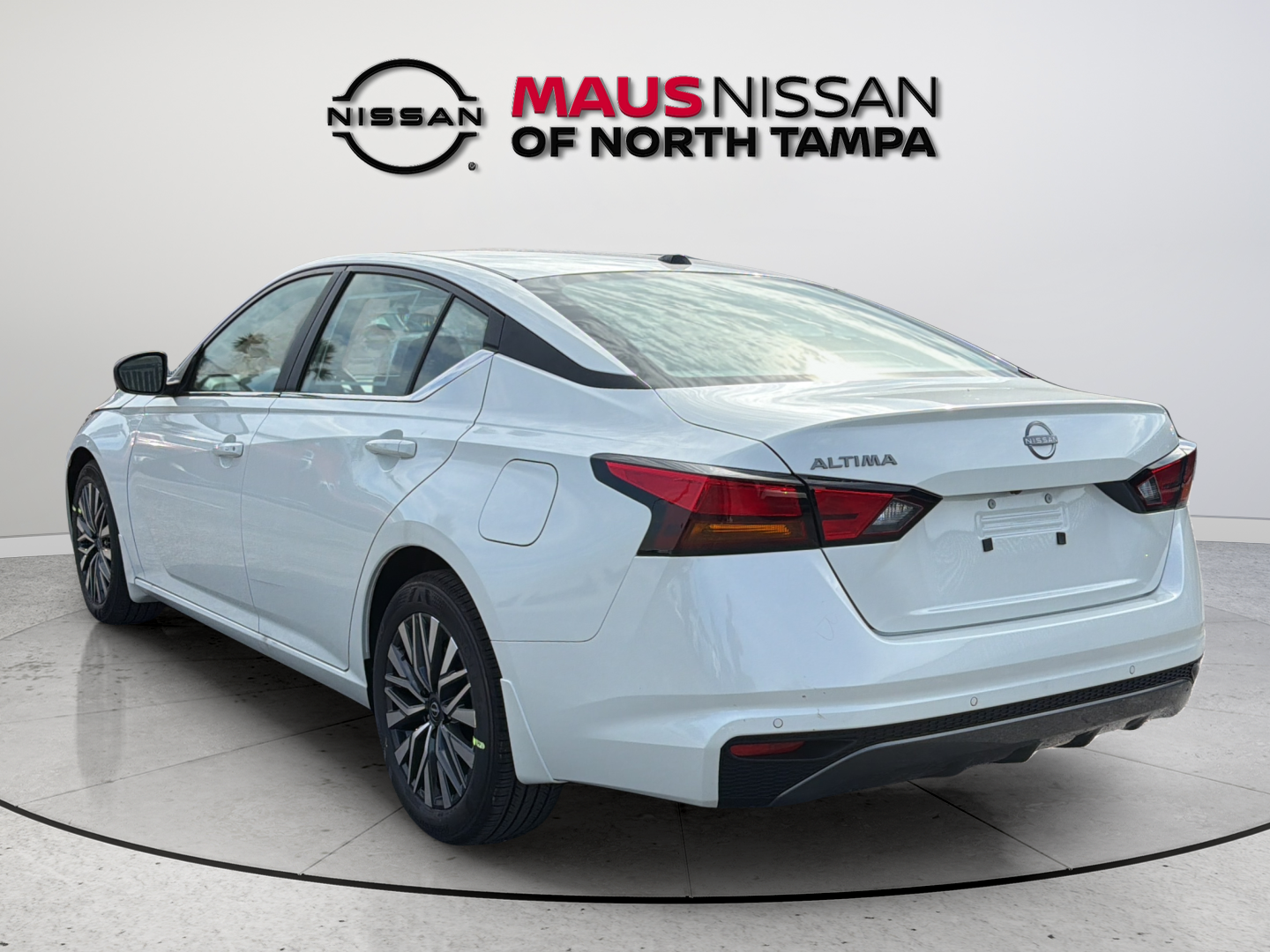 New 2026 White Nissan 2.5 SV image 8