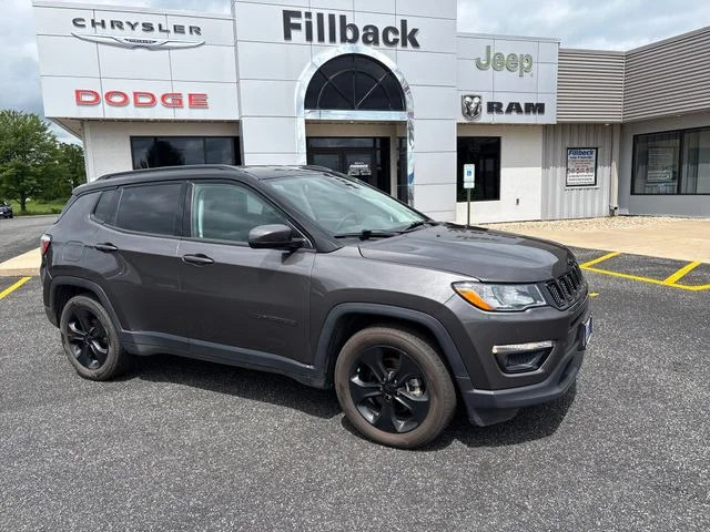 Used 2020 Granite Crystal Clearcoat Metallic Jeep Latitude image 12