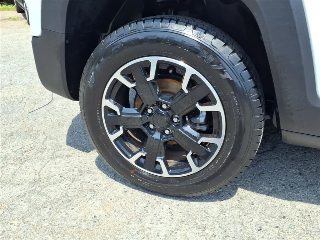 Certified Used 2023 White Jeep Trailhawk image 32