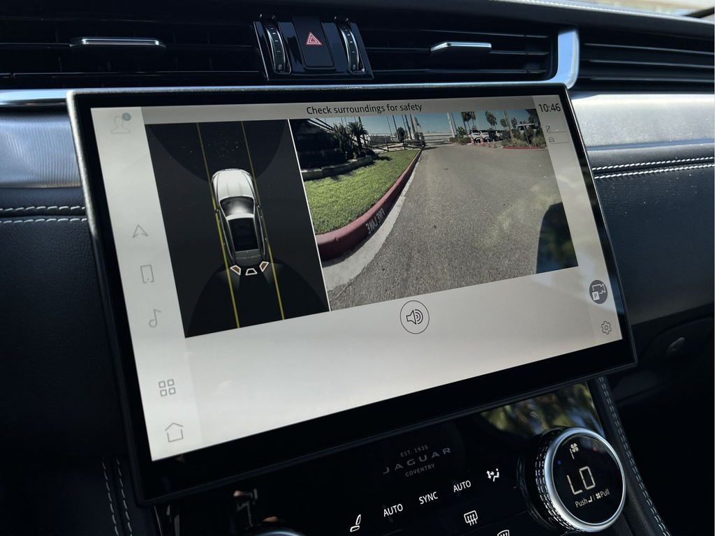 Used 2025  Jaguar P400 R-Dynamic S image 28