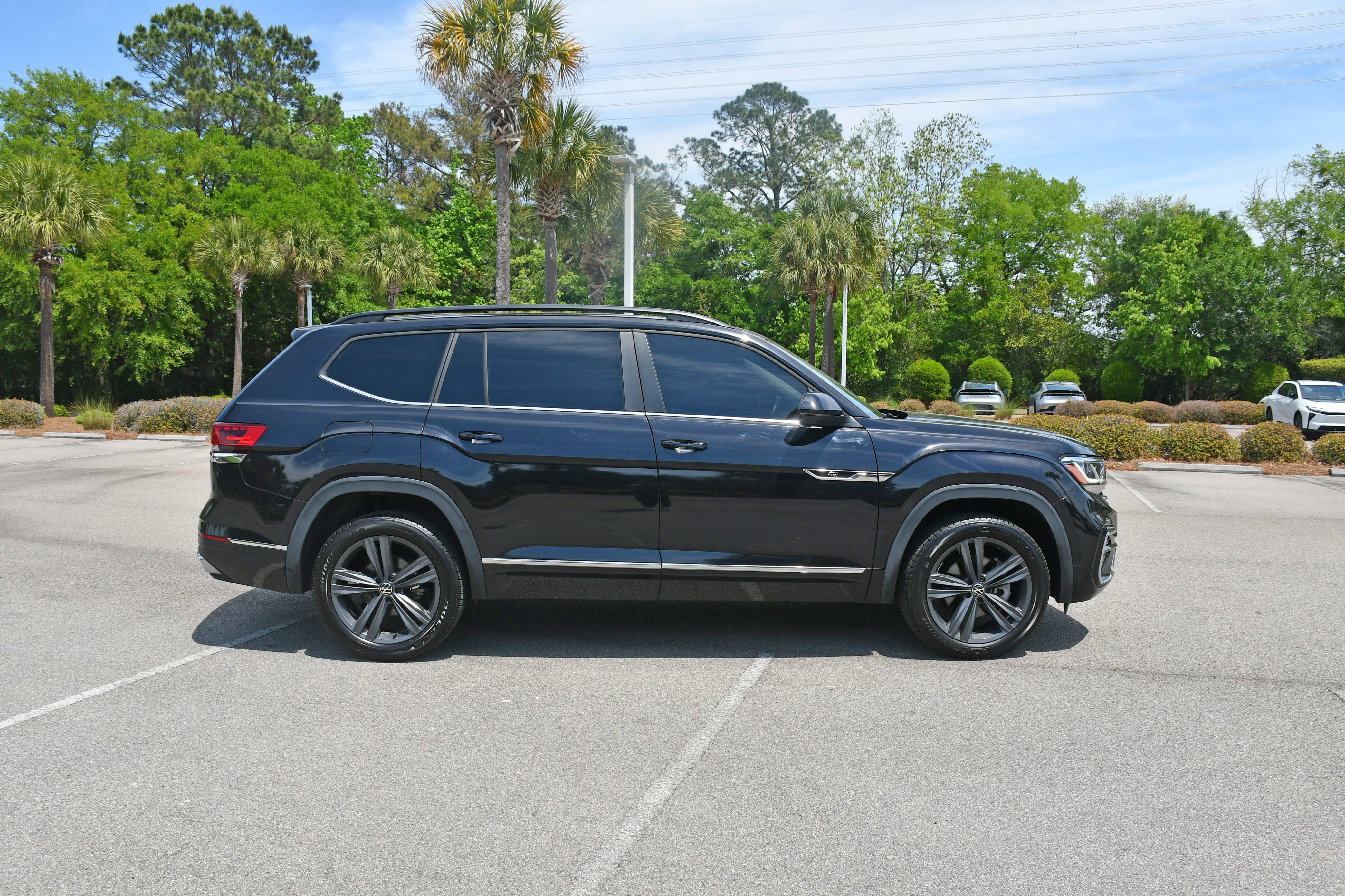 2021 Volkswagen Atlas SE w/Tech R-Line