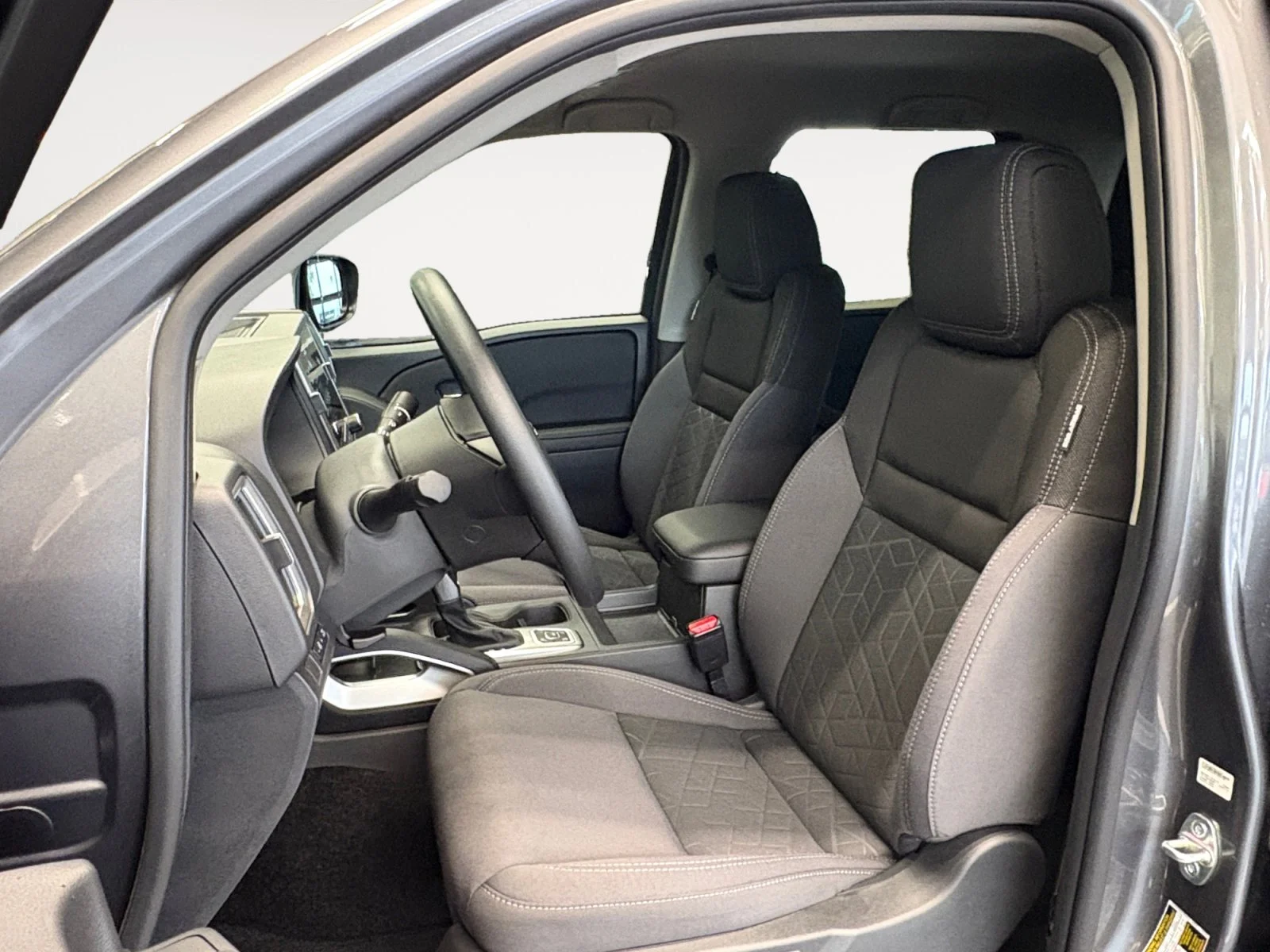2026 Nissan Frontier SV - Photo 23