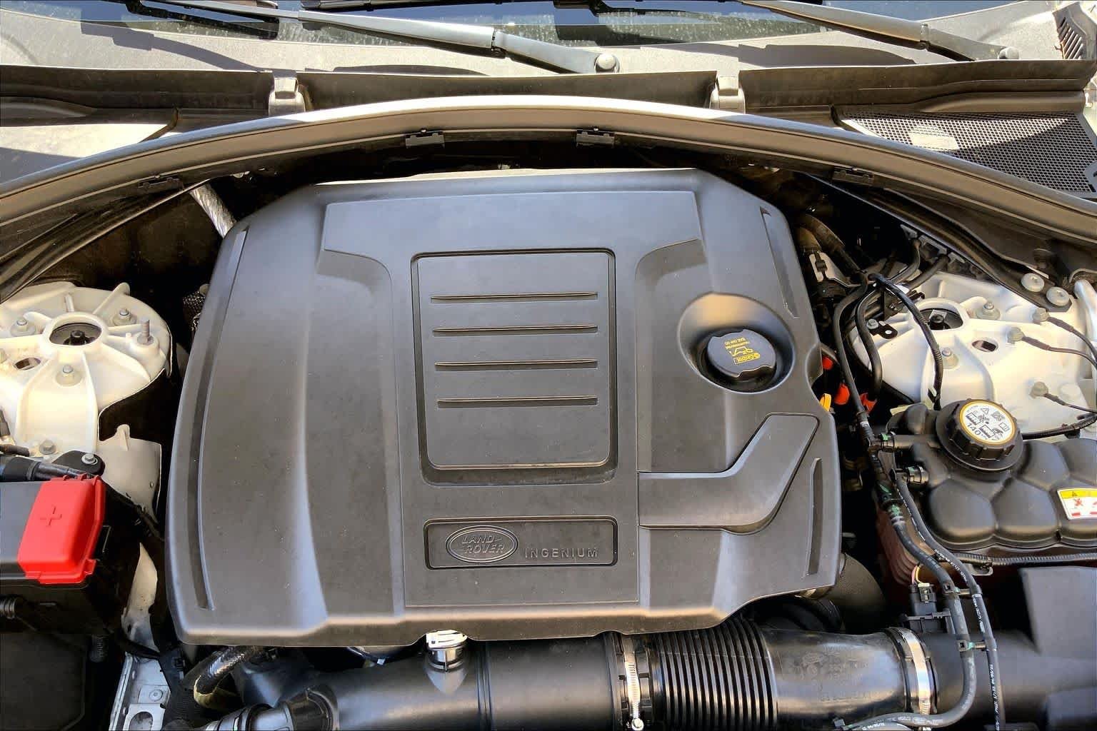 Used 2023 Fuji White Land Rover R-Dynamic S image 64
