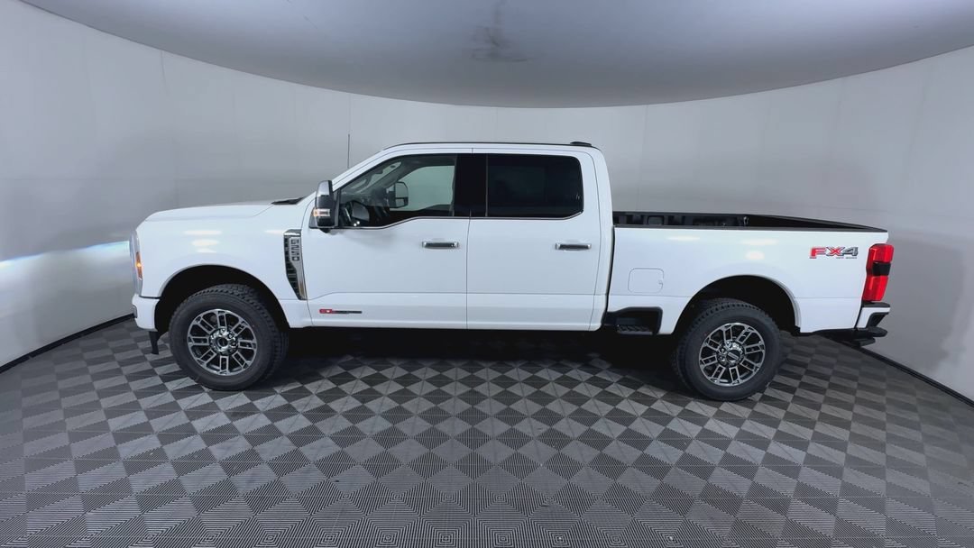New 2027 Star White Metallic Tri-Coat Ford Platinum image 5