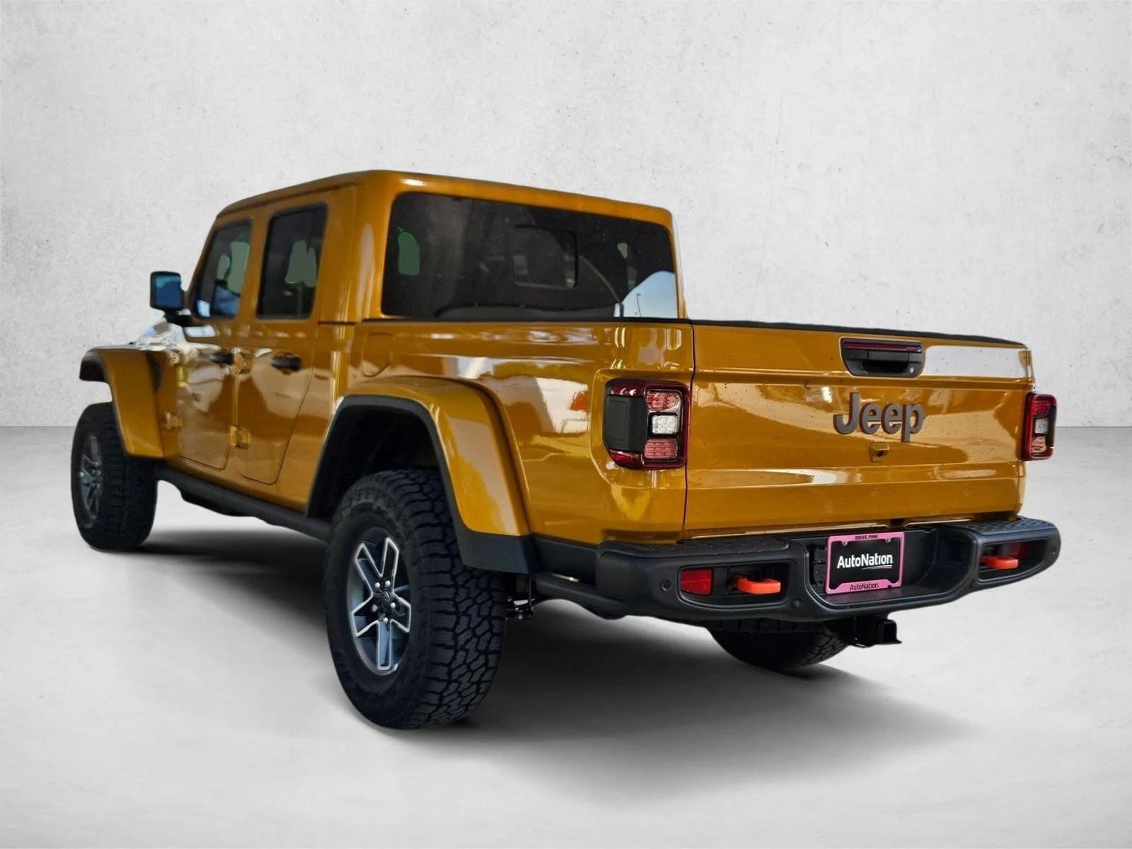 New 2026 Goldilocks Exterior Paint Jeep Mojave X image 9