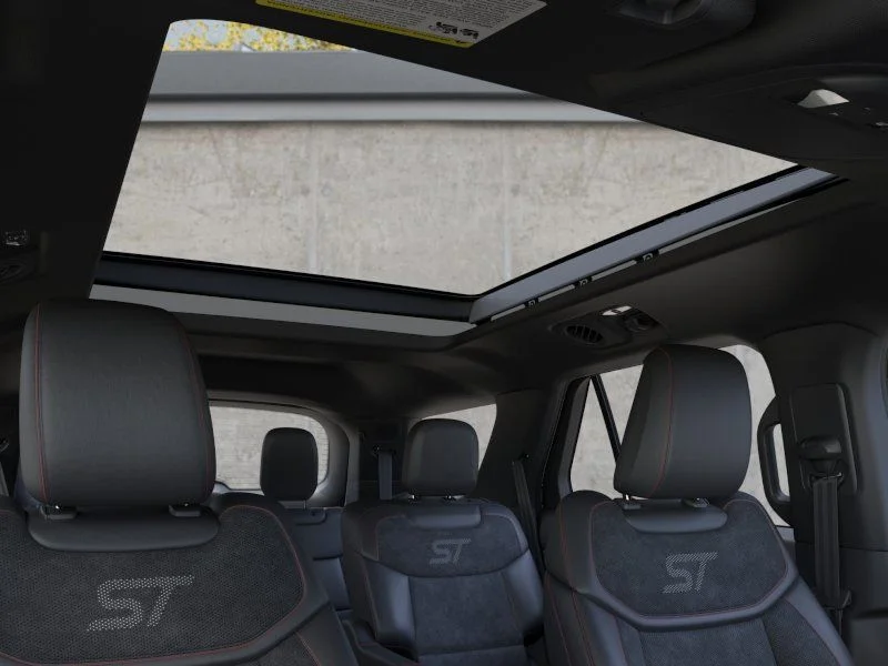 New 2026 Star White Metallic Tri-Coat Ford ST image 22