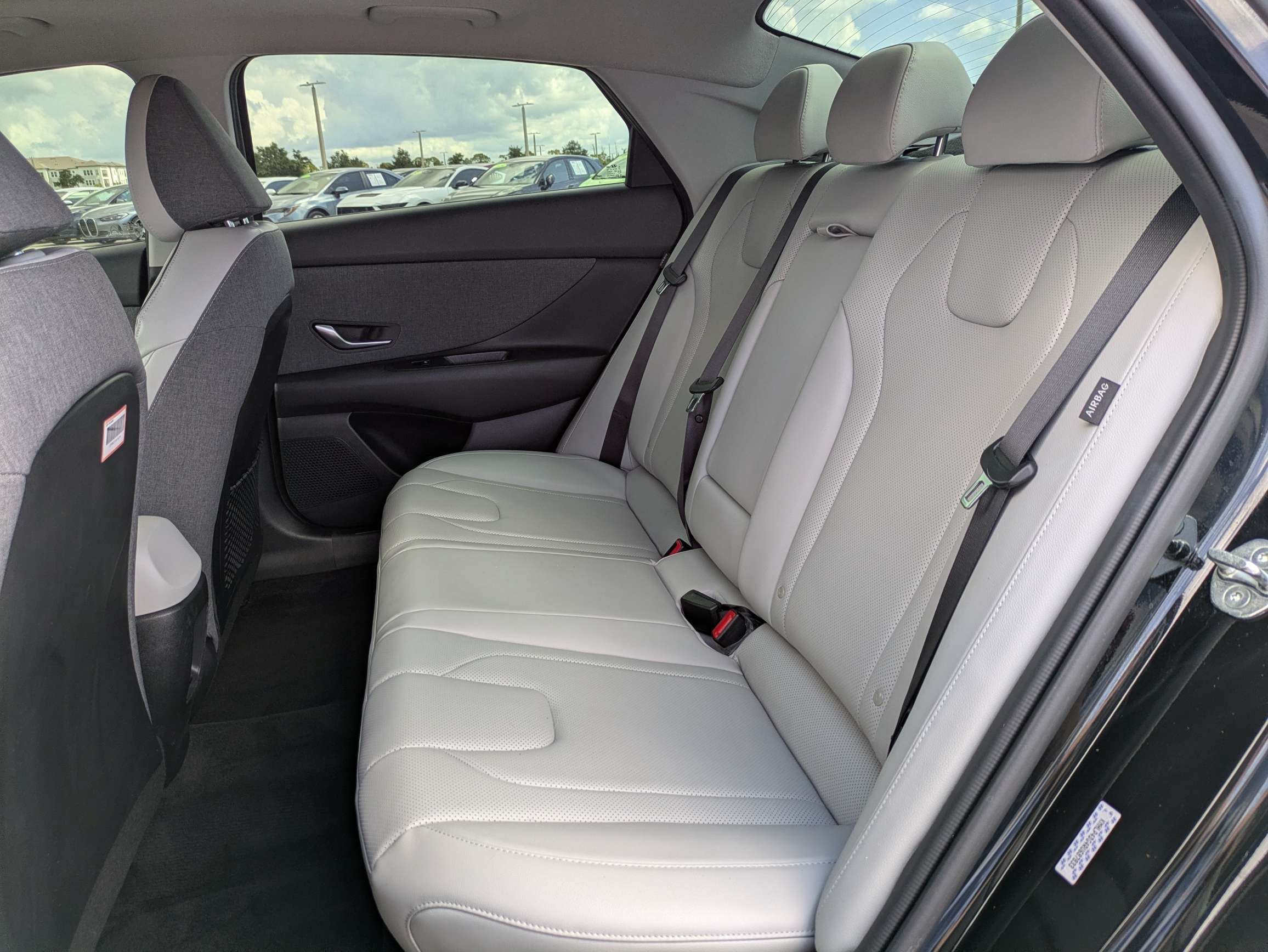 Used 2024 Abyss Black Hyundai Limited image 14