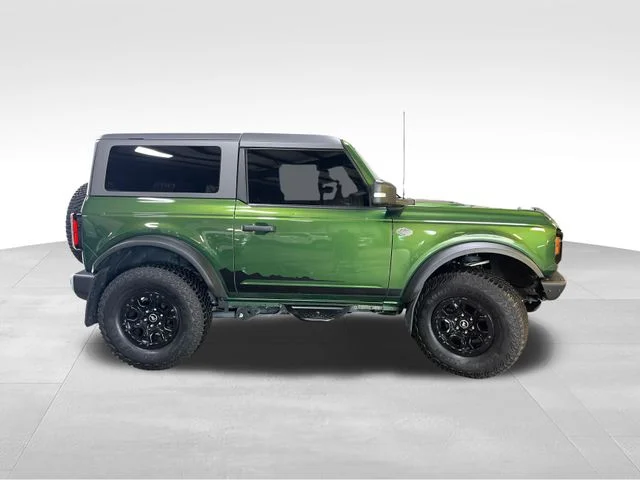 Used 2023 Green Ford Wildtrak image 7