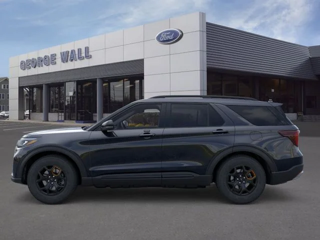 New 2026 Agate Black Metallic Ford Tremor® image 3