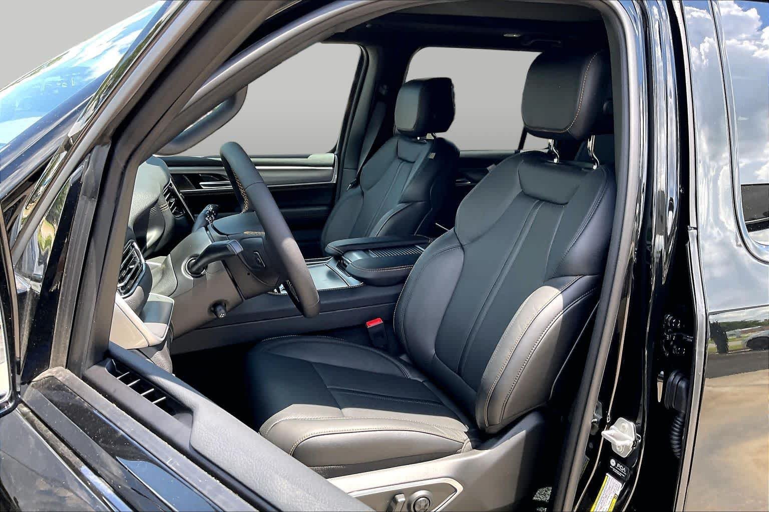 New 2026 High Gloss Black Exterior Paint Jeep 85th Anniversary image 9