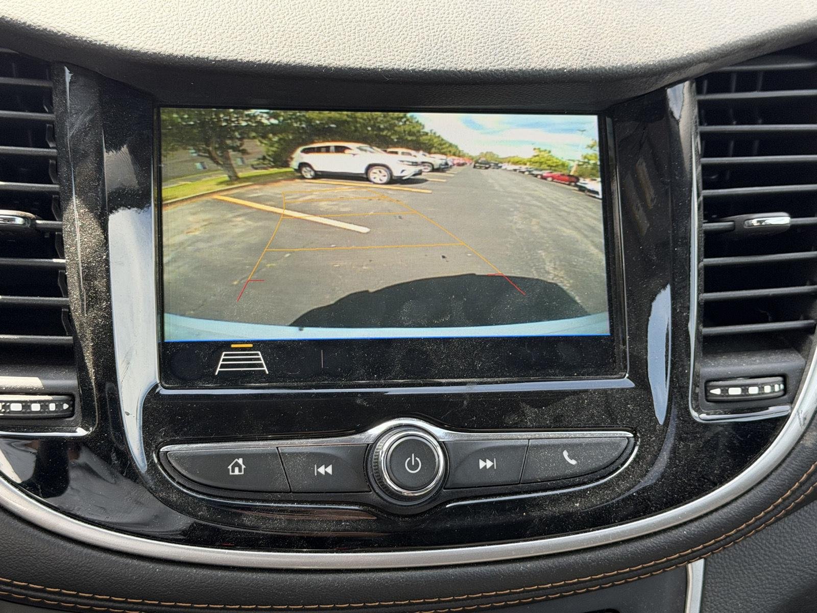 Used 2019 Summit White Chevrolet LT image 7