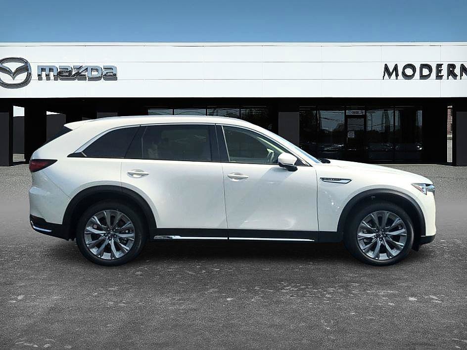 New 2026 Rhodium White Premium Mazda 3.3 Turbo Premium Plus AWD image 6