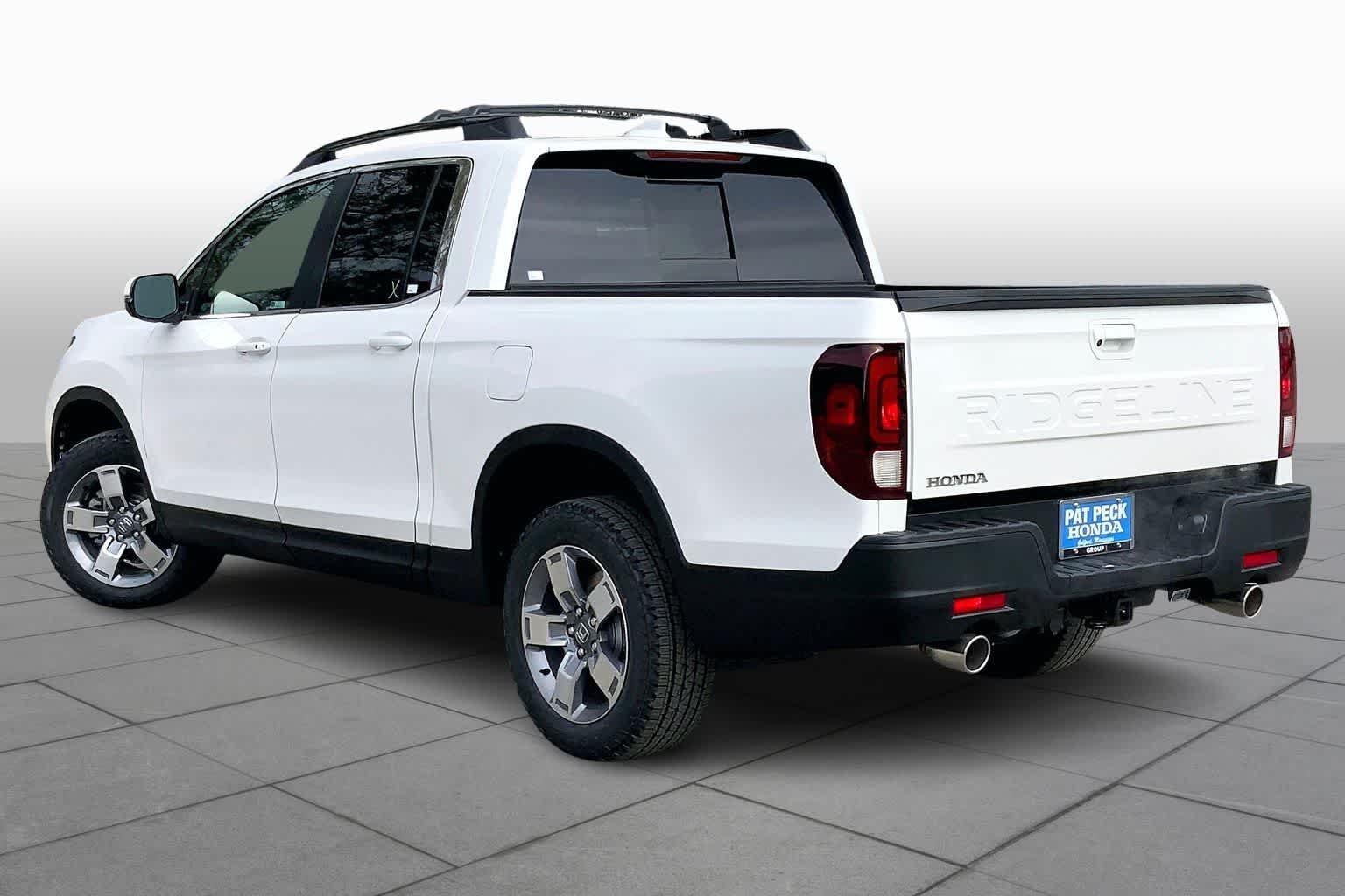 New 2026 Platinum White Pearl Honda RTL image 12