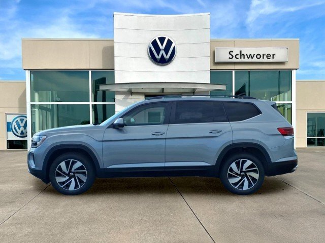 New 2026 Silver Mist Metallic Volkswagen SE w/Technology 4M image 1