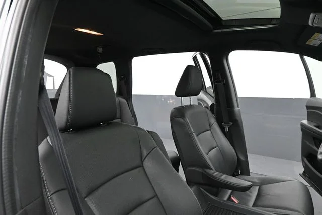 Certified Used 2023 Black Honda EX-L image 32