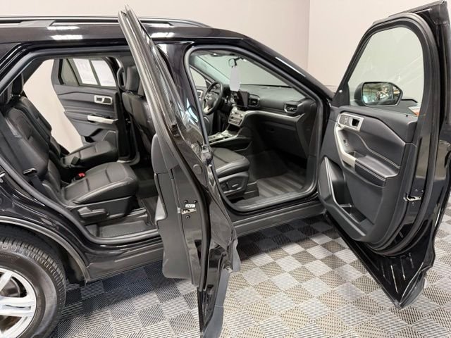 Certified Used 2021 Agate Black Metallic Ford XLT image 23