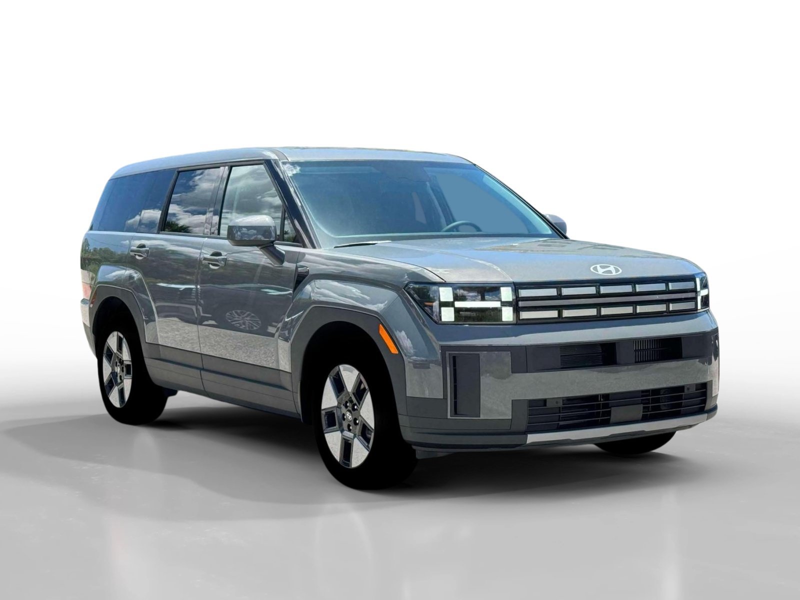 New 2026 Hampton Gray Hyundai SE image 11