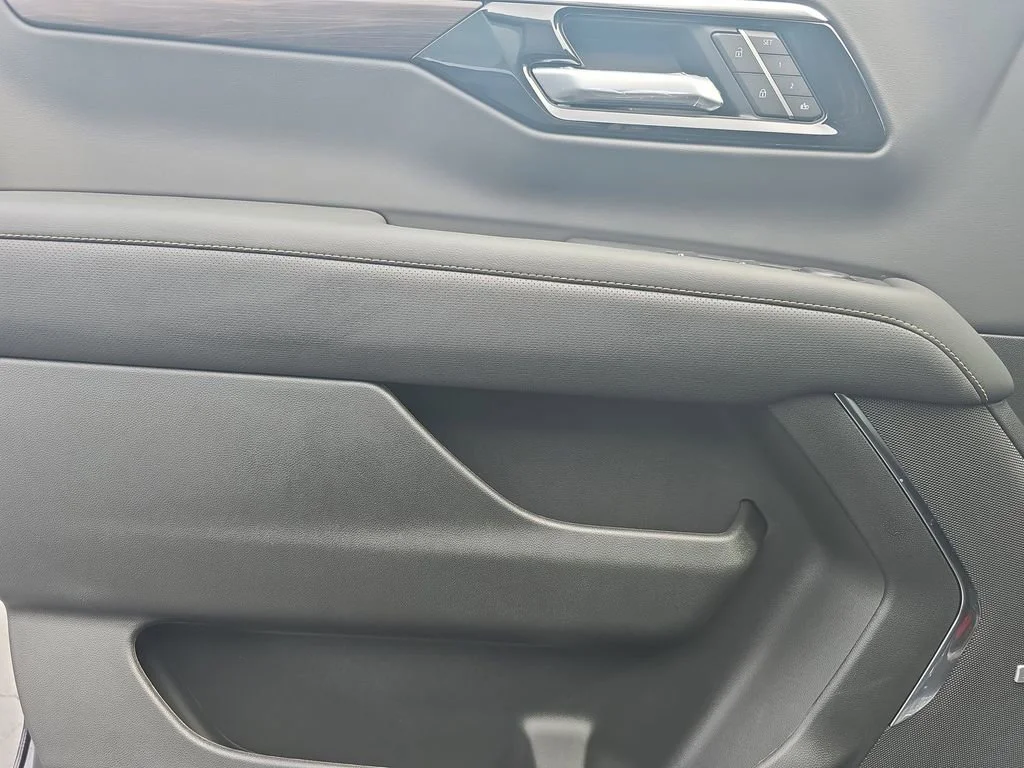 2026 Chevrolet Tahoe Premier - Photo 28