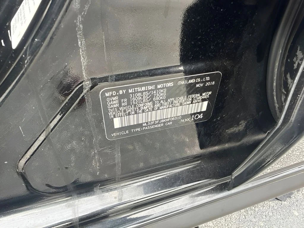 Used 2019 Black Mitsubishi ES image 19