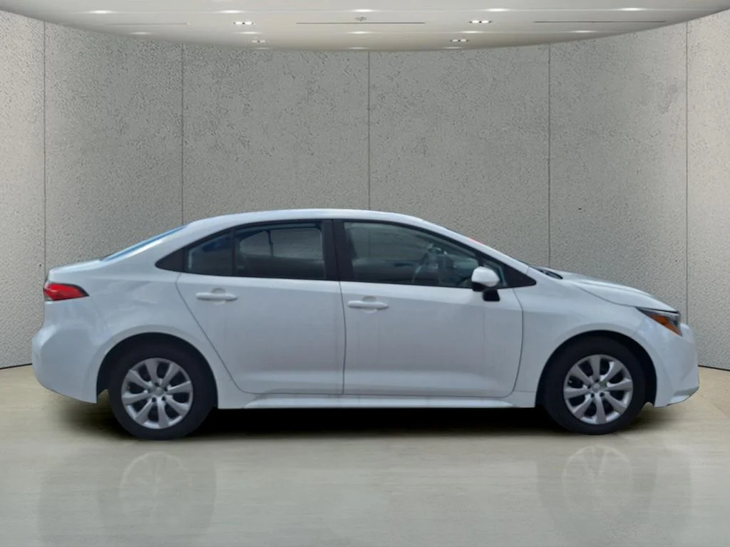 2024 Toyota Corolla LE - Photo 6