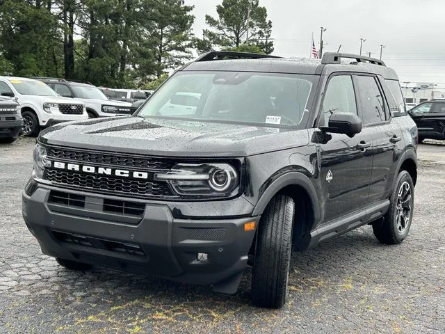 New 2026 Shadow Black Ford Outer Banks® image 5