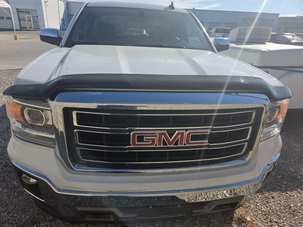 Used 2015 Summit White GMC SLT image 3