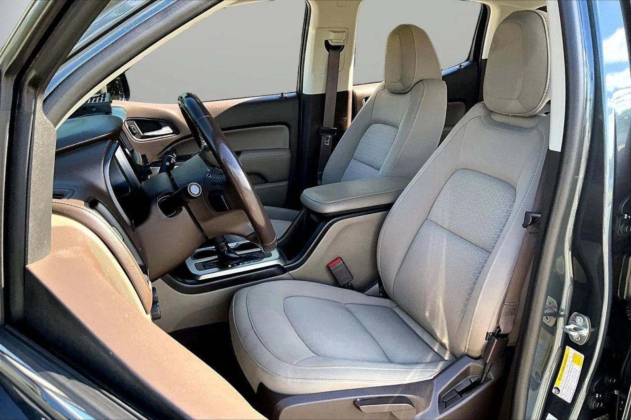 Used 2020 Blue GMC SLE1 image 20