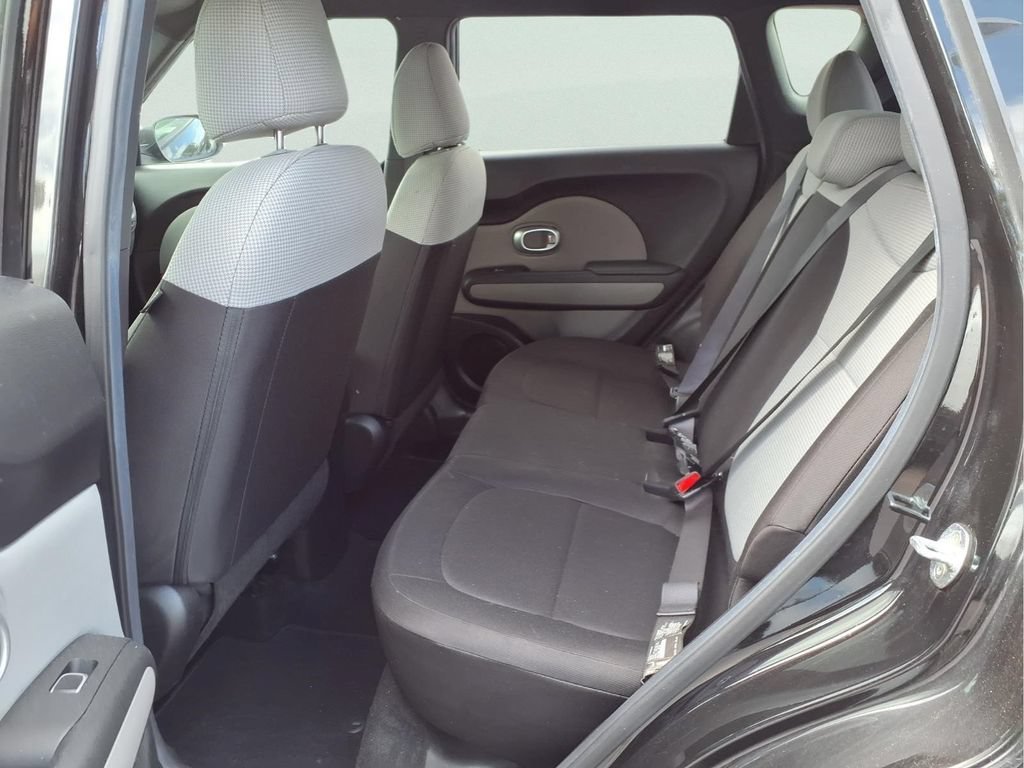 Used 2017 Black Kia Base image 16