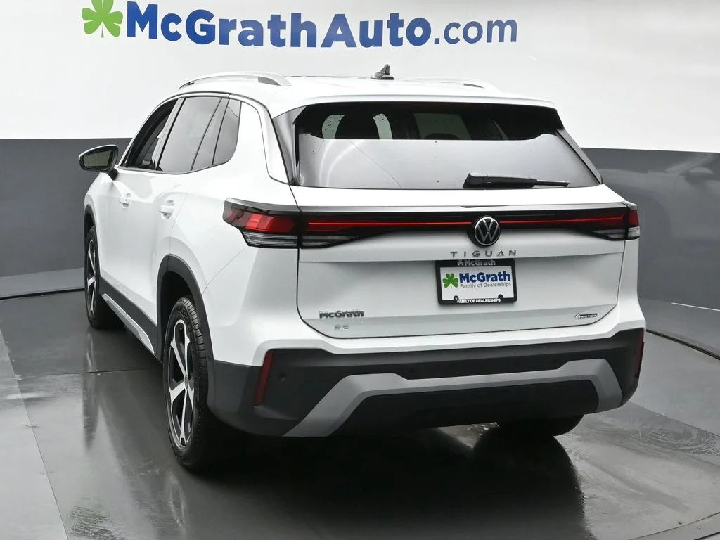 New 2026 White/off-white Volkswagen 2.0T SE image 26