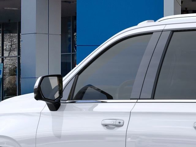 2026 Chevrolet Suburban LT - Photo 13