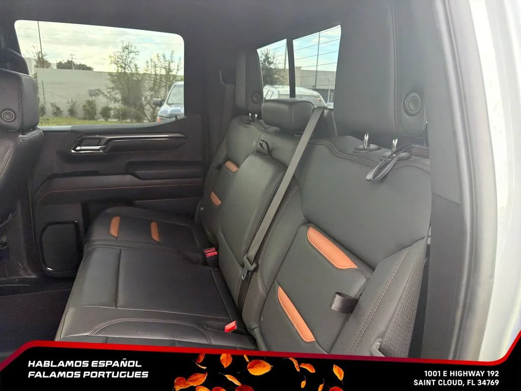 Used 2024 Sterling Metallic GMC AT4 image 30