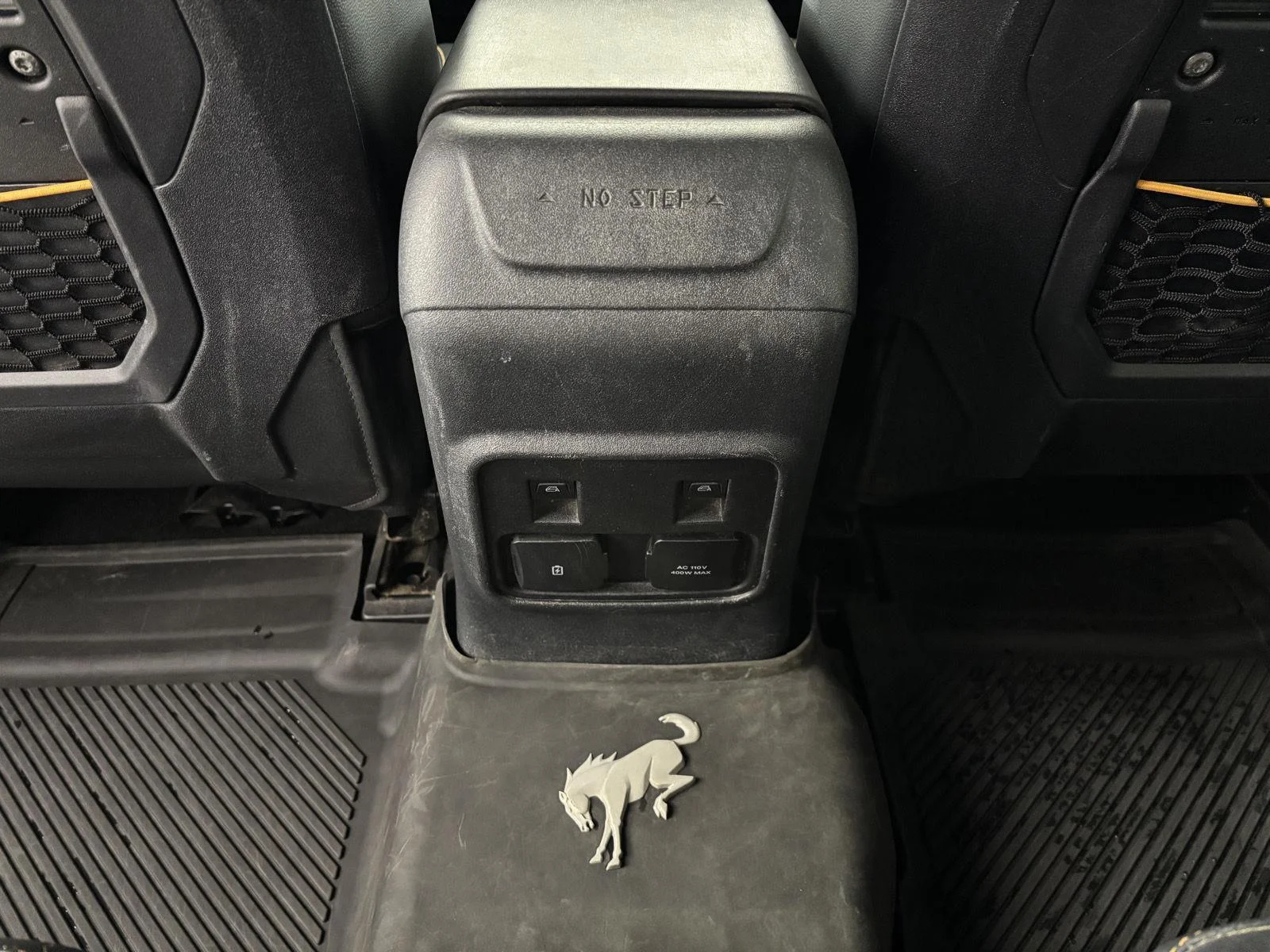 Used 2023 Cactus Gray Ford Badlands image 16